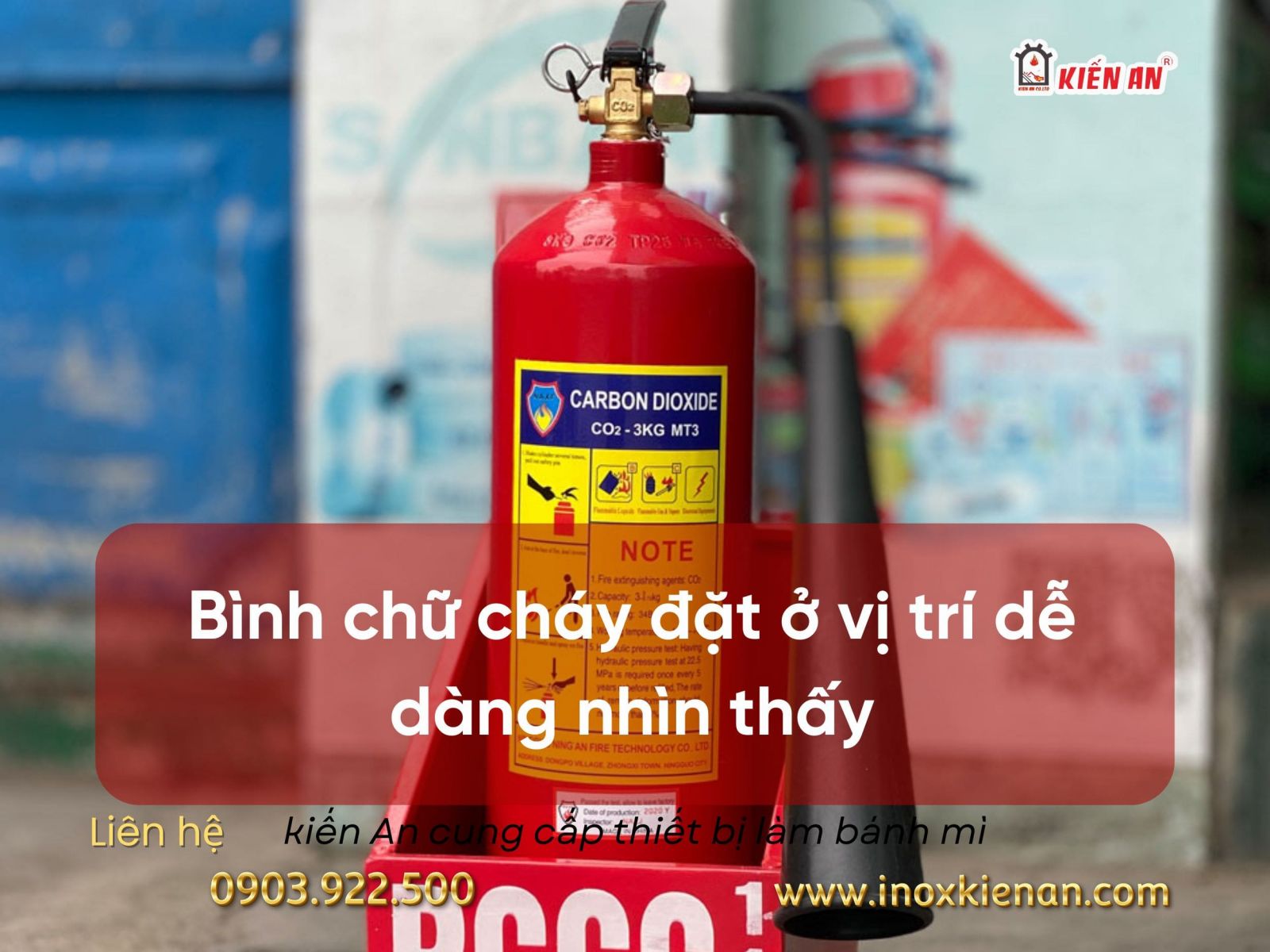 Binh-pccc-phai-dat-o-vi-tri-de-dang-thang